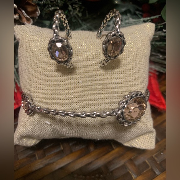 Swarovski silver bracelet with amathyst stones / hoop earrings set - Picture 1 of 4